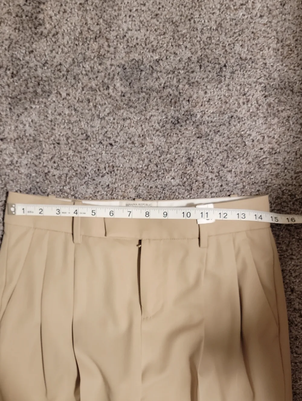 Banana Republic Pleated Dress Slacks In Khaki